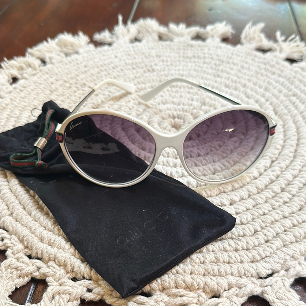 Gucci authentic sunglasses with black Gucci cover 
White RARE! $350 retro chic